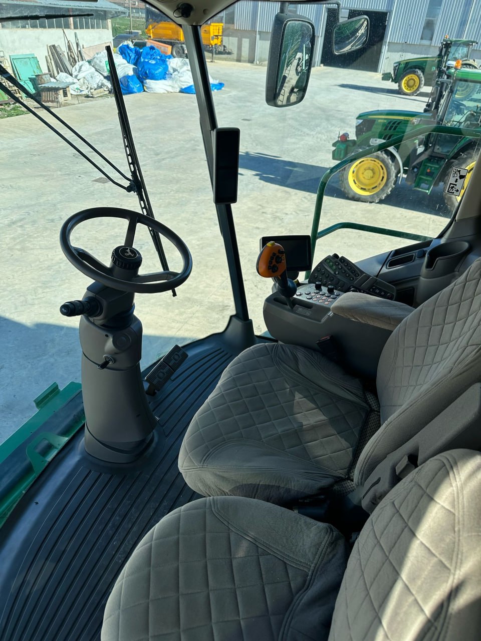 Комбайн зернозбиральний JD 660I-02